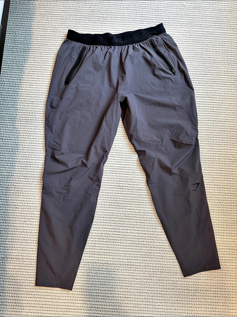 Gymshark Hybrid Woven Joggers Men's Gray XL